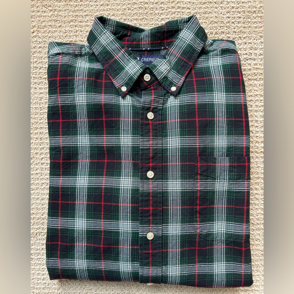 Cremieux XL green, red and white long sleeve men’s shirt. Like new, barely worn!